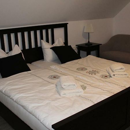 Vdovic Guest House Svecina Exterior photo